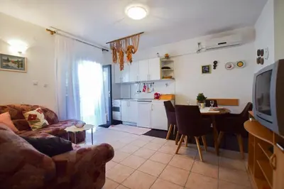 Kuhinja ili čajna kuhinja u objektu Apartments Derado