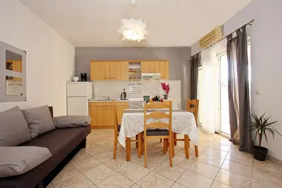 Kuhinja ili čajna kuhinja u objektu Apartments Mara