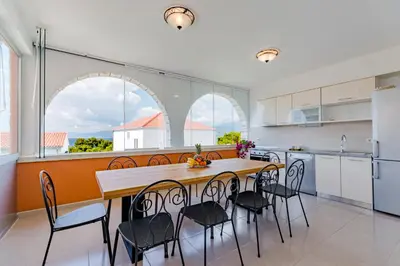 Kuhinja ili čajna kuhinja u objektu Holiday Home Villa Frančeska