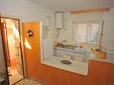 Kuhinja ili čajna kuhinja u objektu Apartment Mirta-4 by Interhome