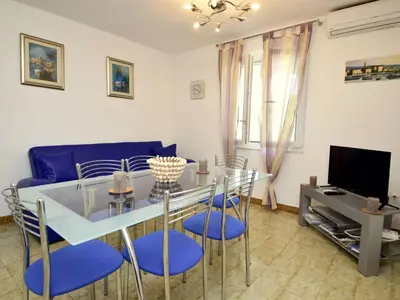 TV i/ili zabavni centar u objektu Holiday Home Villa Palma by Interhome