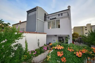 Zgrada u kojoj se nalazi apartman