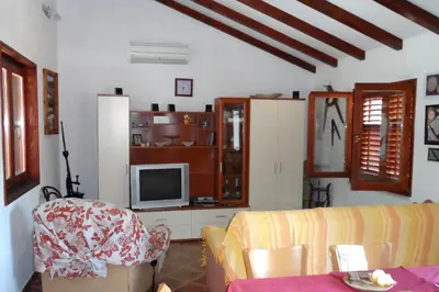 Kuhinja ili čajna kuhinja u objektu Apartments by the sea Bobovisca na Moru, Brac - 11883