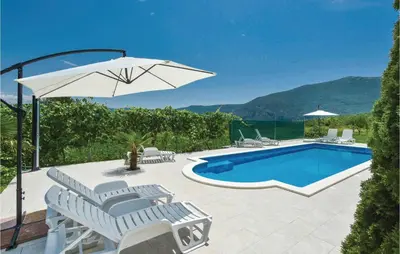 Pogled na planine ili pogled na planine iz apartmana