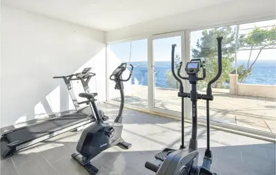 Fitness centar i/ili fitness sadržaji u objektu One-Bedroom Apartment In Stanici