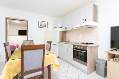 Kuhinja ili čajna kuhinja u objektu Apartments with parking space Podstrana, Split - 6072