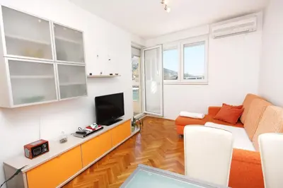 TV i/ili zabavni centar u objektu Apartments by the sea Omis - 6073