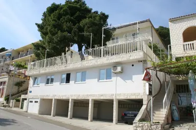 Zgrada u kojoj se nalazi apartman