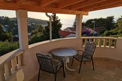 Balkon ili terasa u objektu Apartments by the sea Splitska, Brac - 2923