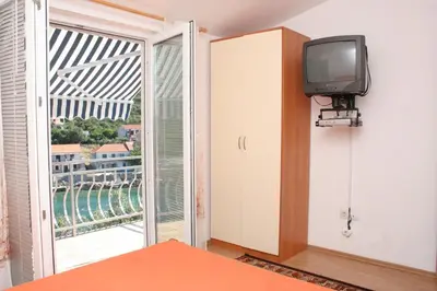 TV i/ili zabavni centar u objektu Apartment Zarace - Gdinj 4598a