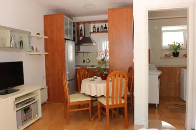 Kuhinja ili čajna kuhinja u objektu Holiday House Granny Mary