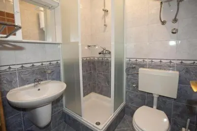 Kupaonica u objektu Rooms Raos