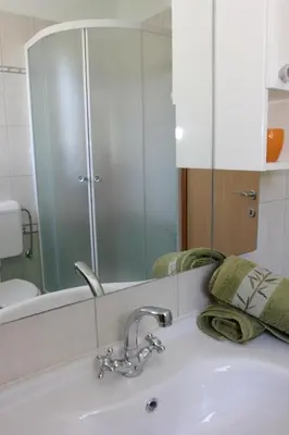 Kupaonica u objektu Holiday House Pine Tree