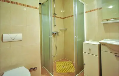 Kupaonica u objektu One-Bedroom Apartment In Stanici
