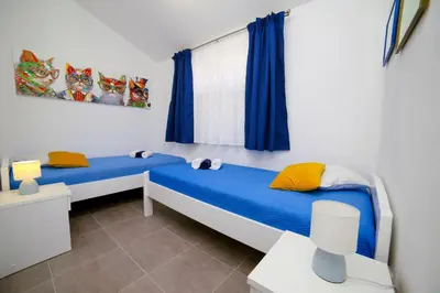 Krevet ili kreveti u jedinici u objektu Heritage Holiday House Lori with pool