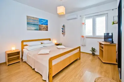 Krevet ili kreveti u jedinici u objektu HVAR apartments 8 min to the beach