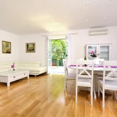 Apartments Vekic