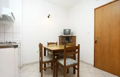 Kuhinja ili čajna kuhinja u objektu Apartments with a parking space Duce, Omis - 3190