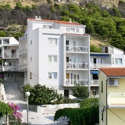 Apartments with a parking space Duce