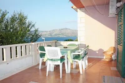 Tlocrt objekta Apartments with a parking space Postira, Brac - 5618