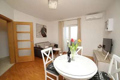 Tlocrt objekta Apartments with parking space Supetar, Brac - 12489
