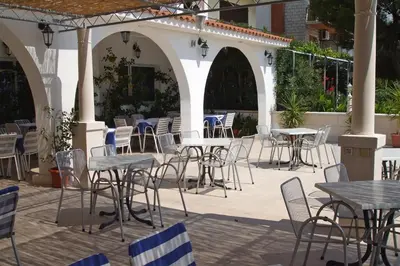 Restoran ili neka druga zalogajnica u objektu Apartment Lokva Rogoznica 2973b