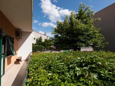 Vrt u objektu Apartments Srzic NO1