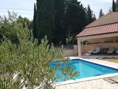 Bazen u objektu Villa Anja ili u blizini