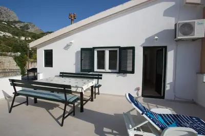 Pogled na planine ili pogled na planine iz apartmana