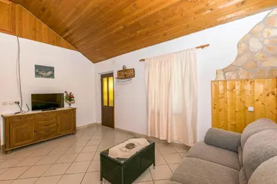 TV i/ili zabavni centar u objektu House Santa Barbara