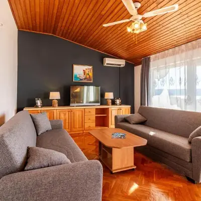 Two-Bedroom Apartment In Nemira