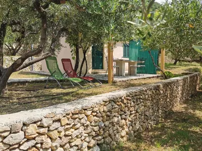 Vrt u objektu Holiday home Oliva cottage
