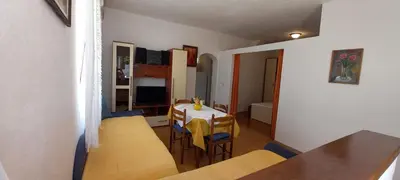 Kuhinja ili čajna kuhinja u objektu Apartments Ivan