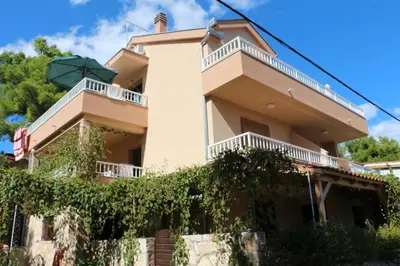 Zgrada u kojoj se nalazi apartman