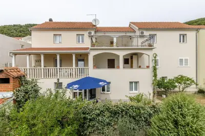 Zgrada u kojoj se nalazi apartman