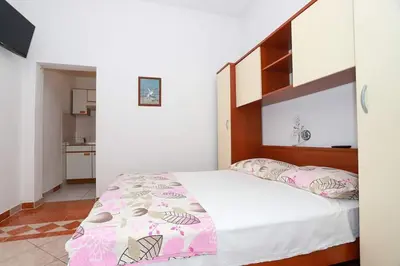 Krevet ili kreveti u jedinici u objektu Apartments with parking space Baska Voda, Makarska - 10406