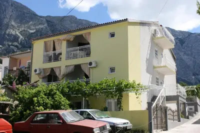 Pogled na planine ili pogled na planine iz apartmana