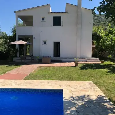 House Nada