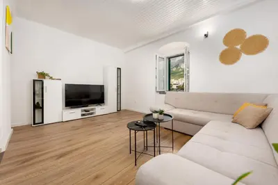 TV i/ili zabavni centar u objektu Apartment Alen