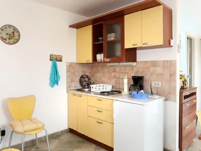 Kuhinja ili čajna kuhinja u objektu Holiday Home Garden by Interhome