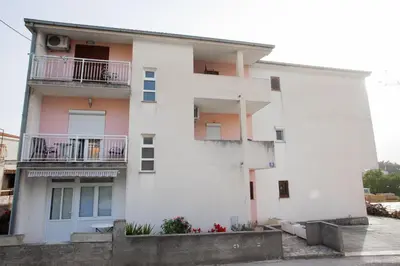 Zgrada u kojoj se nalazi apartman