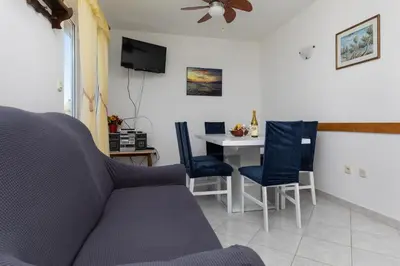 TV i/ili zabavni centar u objektu Apartment Mimice 2805b