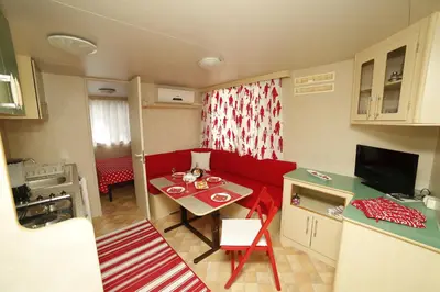 Tlocrt objekta Family friendly apartments with a swimming pool Bol, Brac - 13364