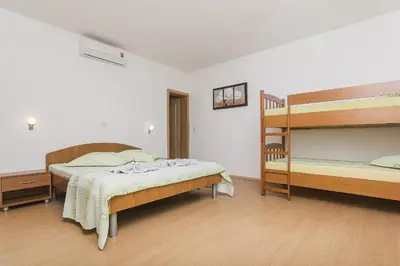 Krevet ili kreveti u jedinici u objektu Apartments with parking space Brela - Makarska - 11687