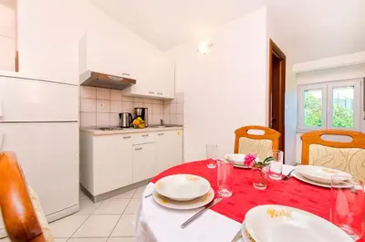 Kuhinja ili čajna kuhinja u objektu Apartments Bogdan