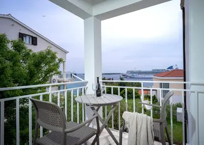 Balkon ili terasa u objektu Feelhvar along BlueLagoon beach