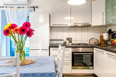 Kuhinja ili čajna kuhinja u objektu Humac Villa Vero Apartments