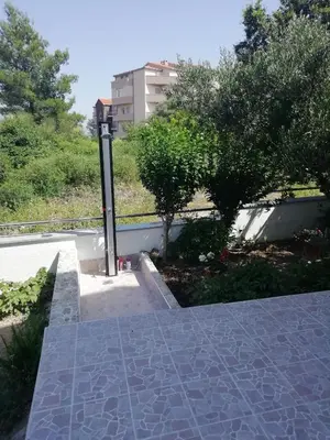 Vrt u objektu Apartmani Antonia Nakić -Stobreč