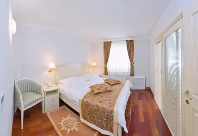 Krevet ili kreveti u jedinici u objektu Hotel Sunceva Postelja Brela