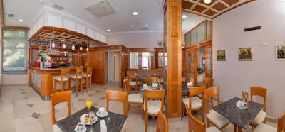 Restoran ili neka druga zalogajnica u objektu Hotel Sunceva Postelja Brela